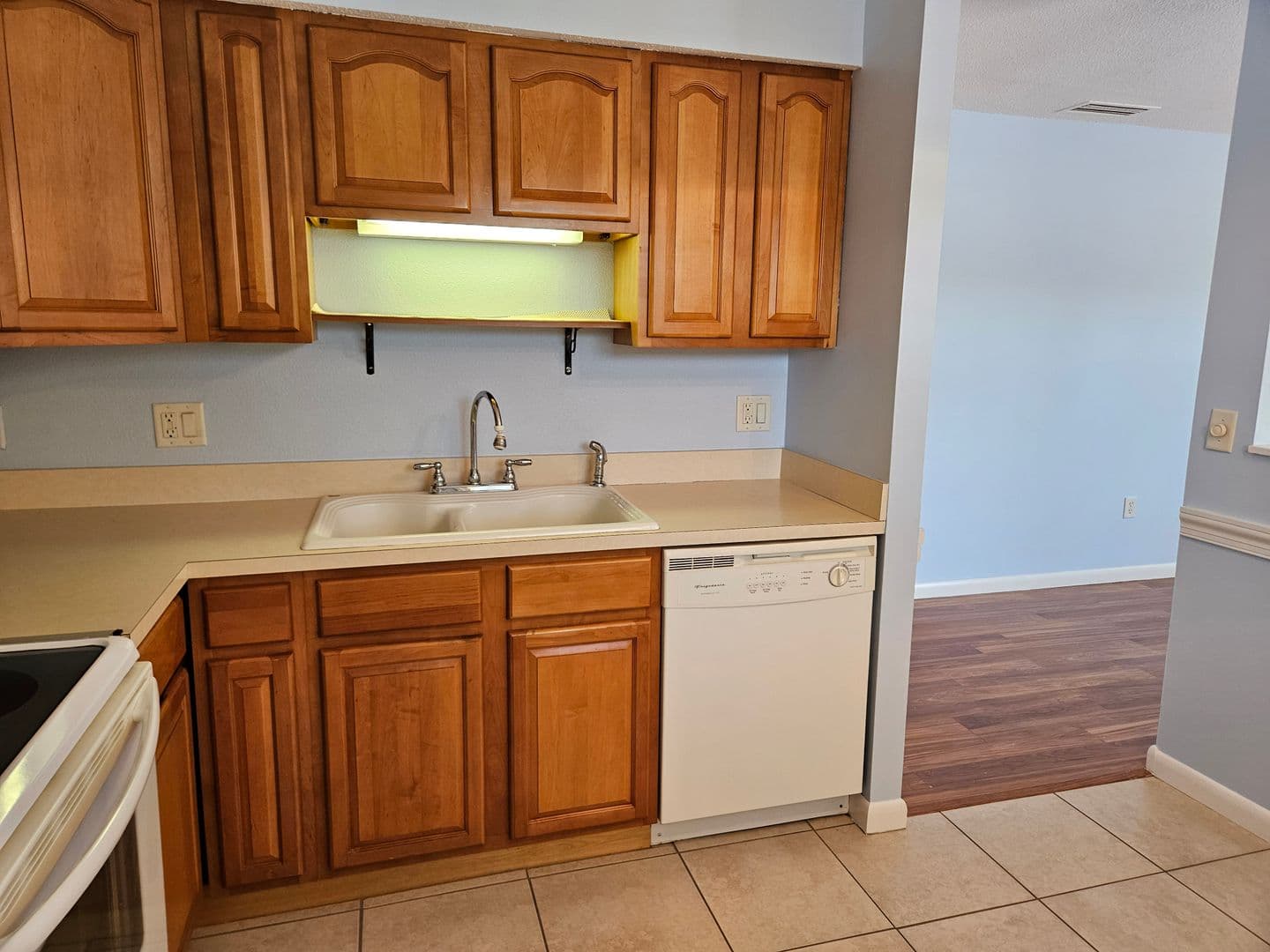Venice Condo: 370 Base Avenue E #210
