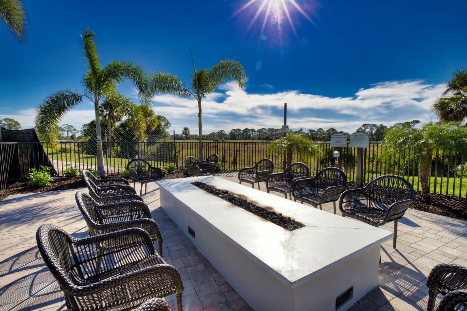 Nokomis House: 14558 Mossy Pine Court