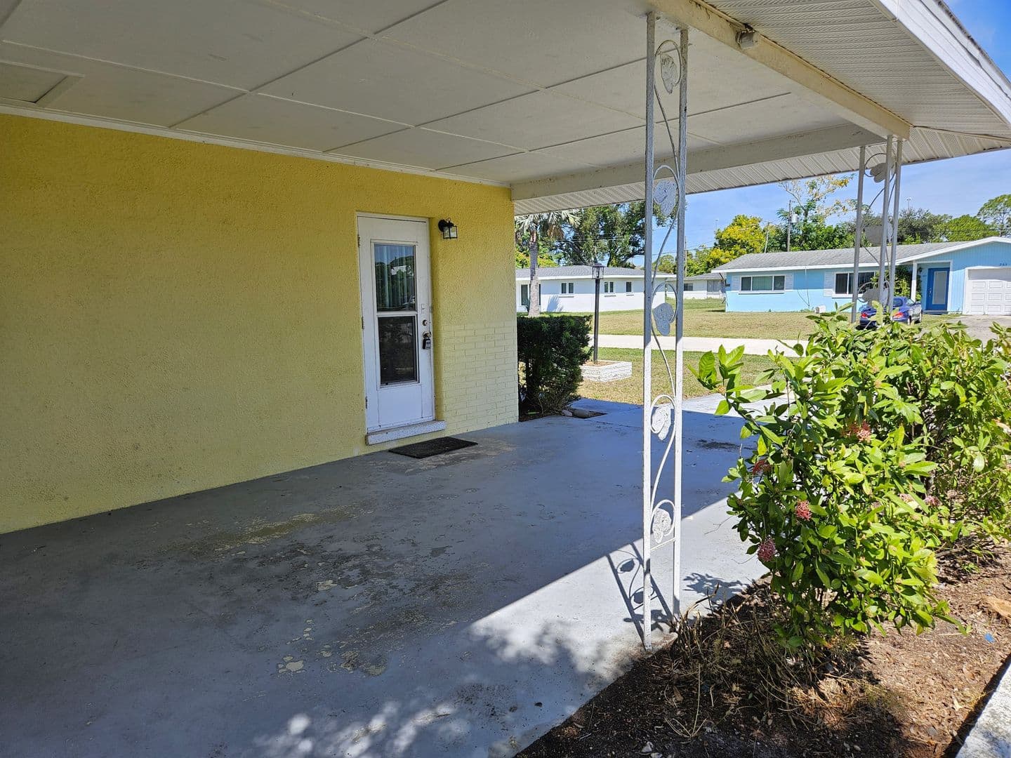 Venice House: 264 Glen Oak Road