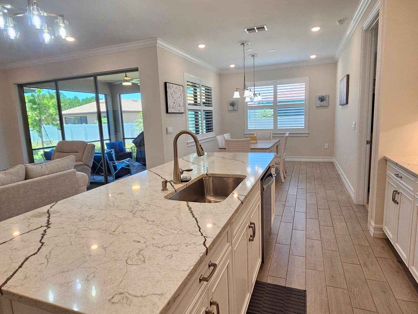Nokomis House: 104 Villoresi Blvd