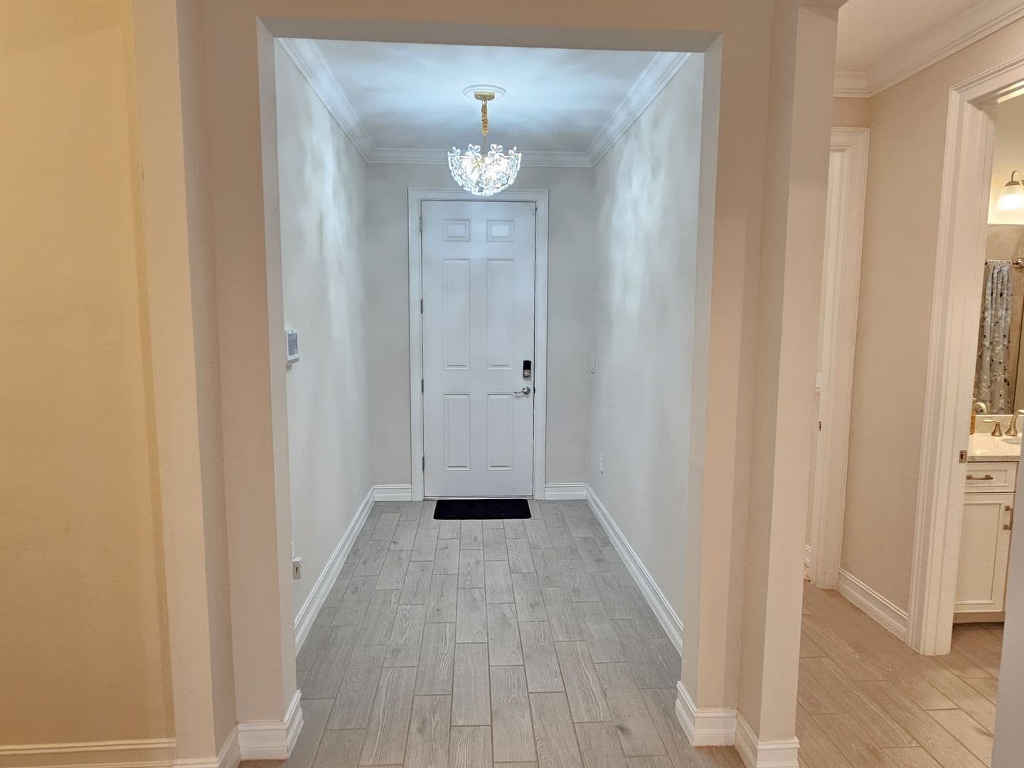 Nokomis House: 104 Villoresi Blvd