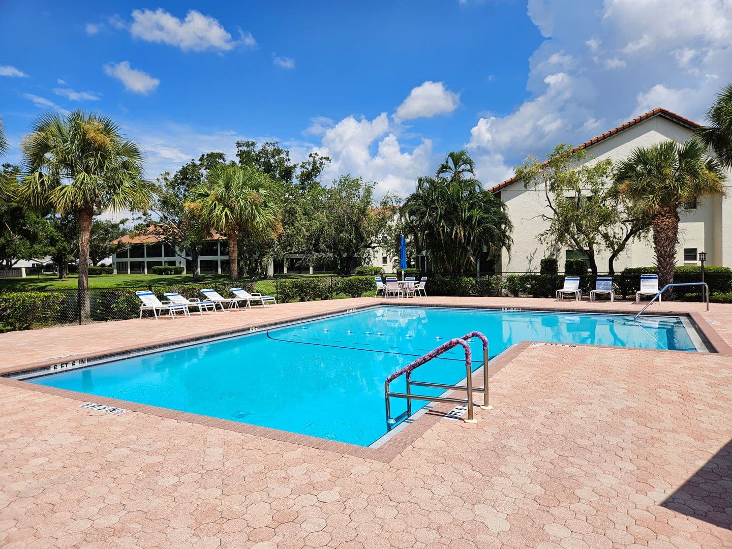 Venice Condo: 756 Avenida Estancia #B