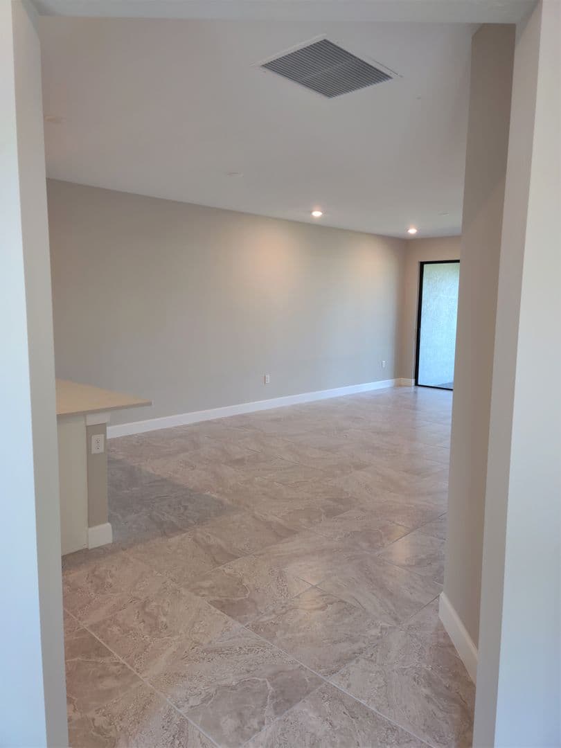 Nokomis House: 14558 Mossy Pine Court