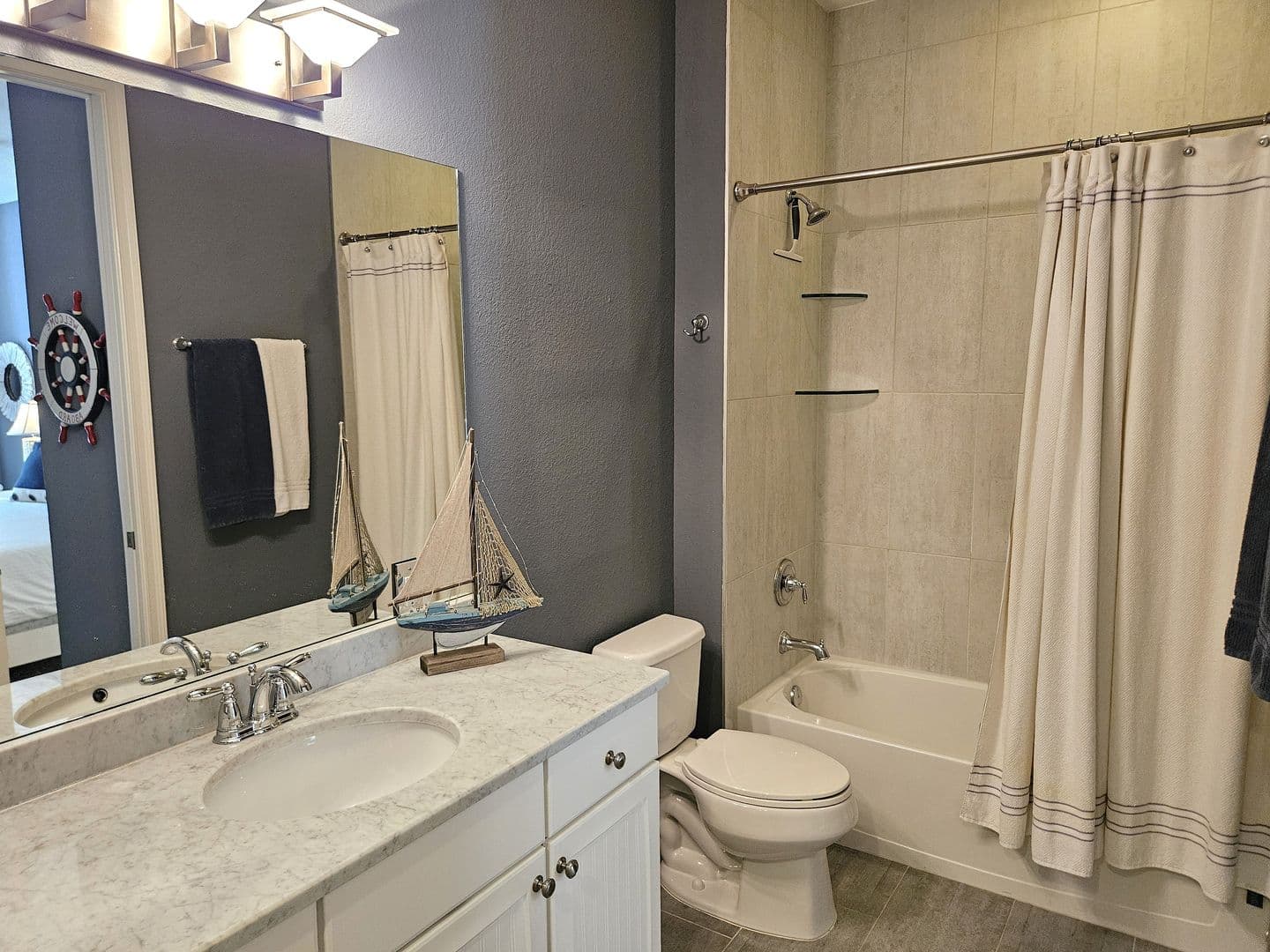 Venice Condo: 461 S Nokomis Ave