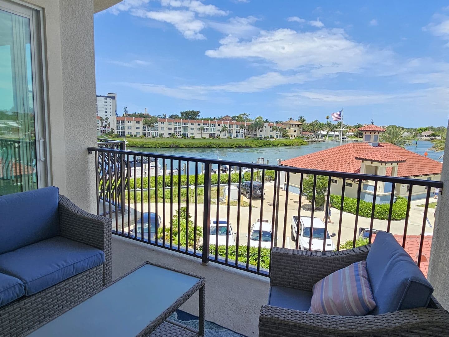Venice Condo: 503 N Tamiami Trail #301
