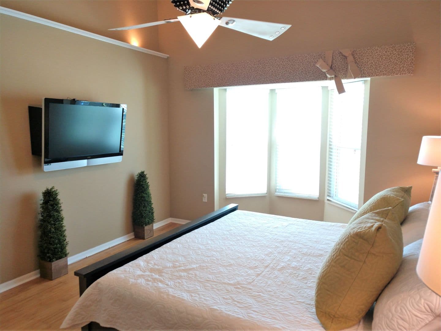 Venice Apartment: 540 Clubside Circle