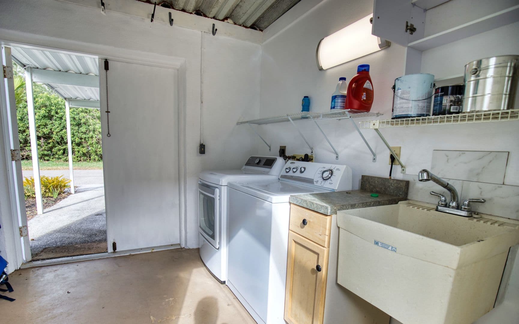Venice House: 208 Cerromar Way S. #26