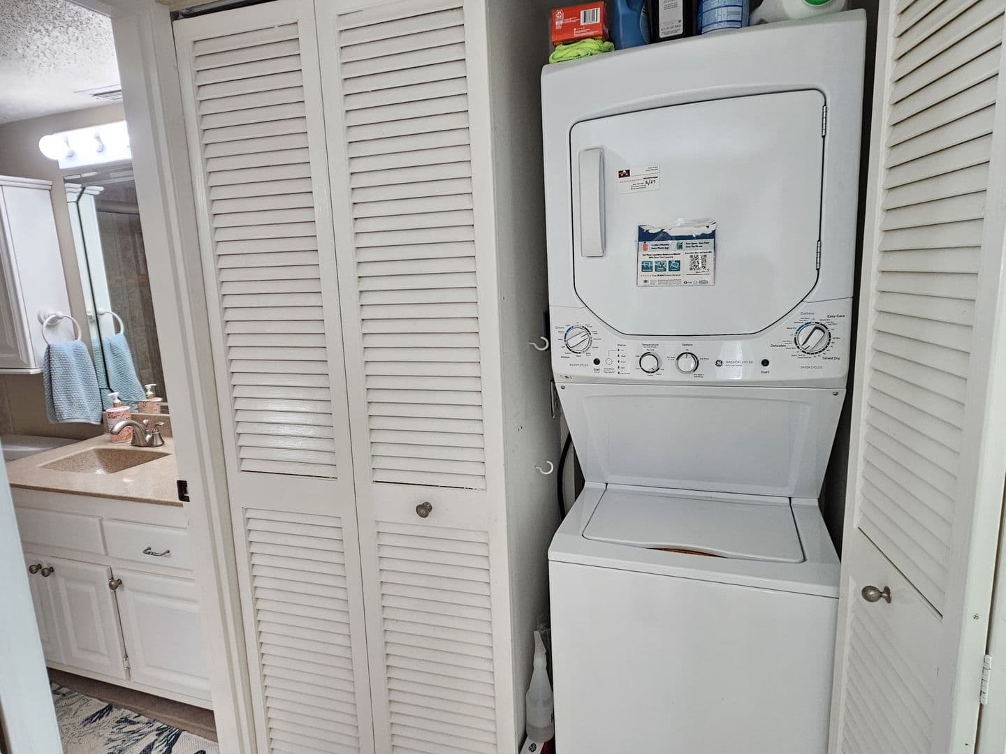Venice Condo: 1555 Tarpon Center Drive #243