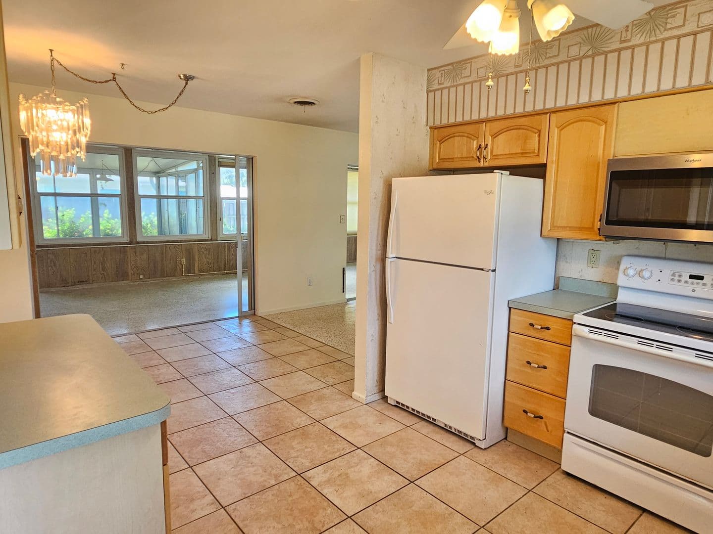 Venice House: 264 Glen Oak Road