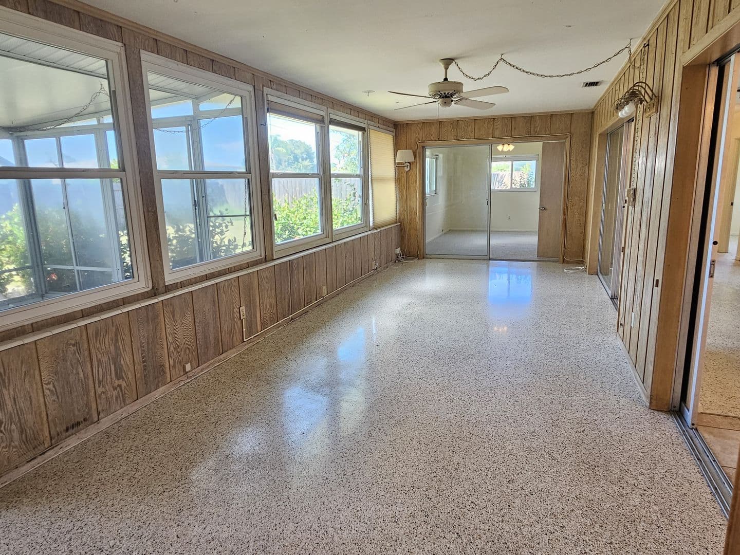 Venice House: 264 Glen Oak Road