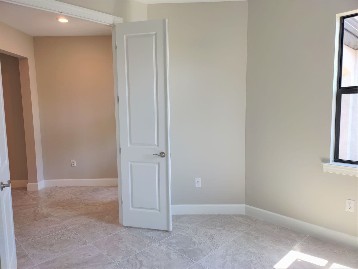 Nokomis House: 14558 Mossy Pine Court