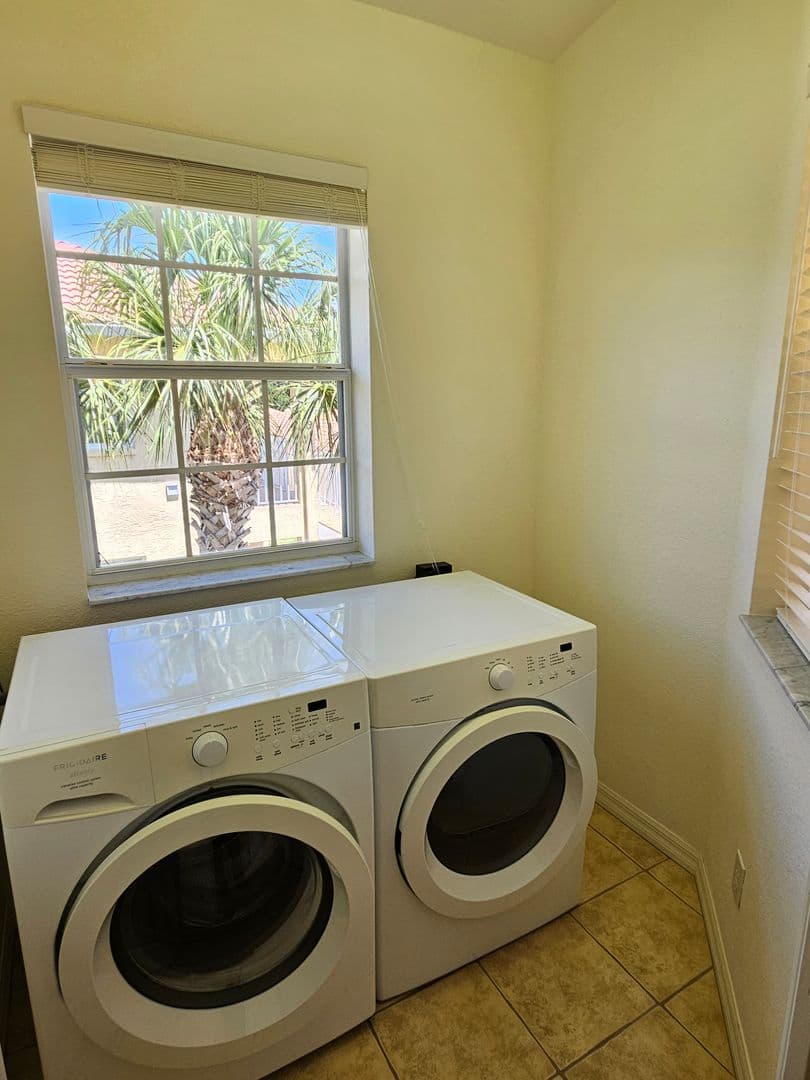 Venice Condo: 904 Casa Del Lago Way #904