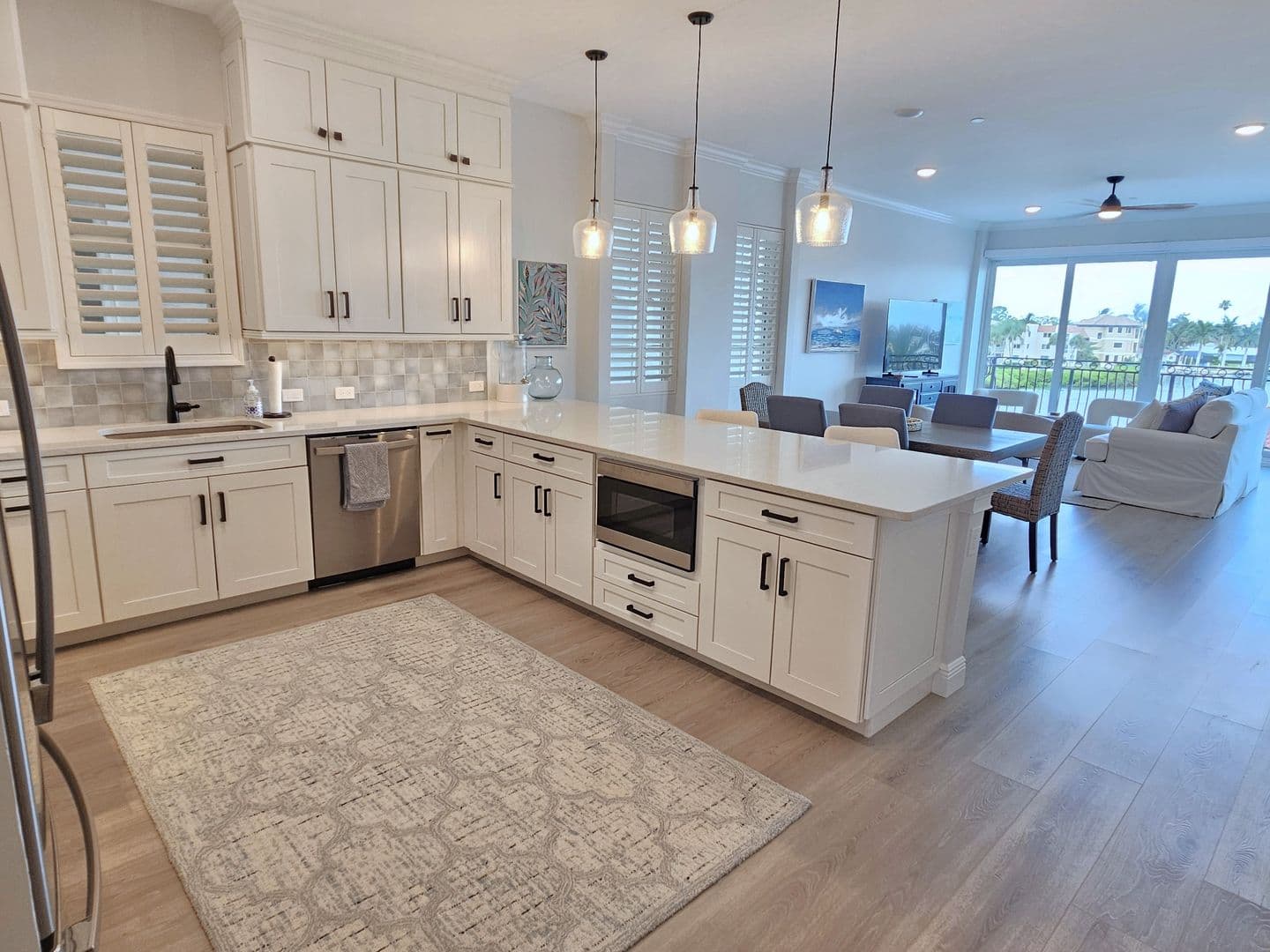 Venice Condo: 503 N Tamiami Trail #301