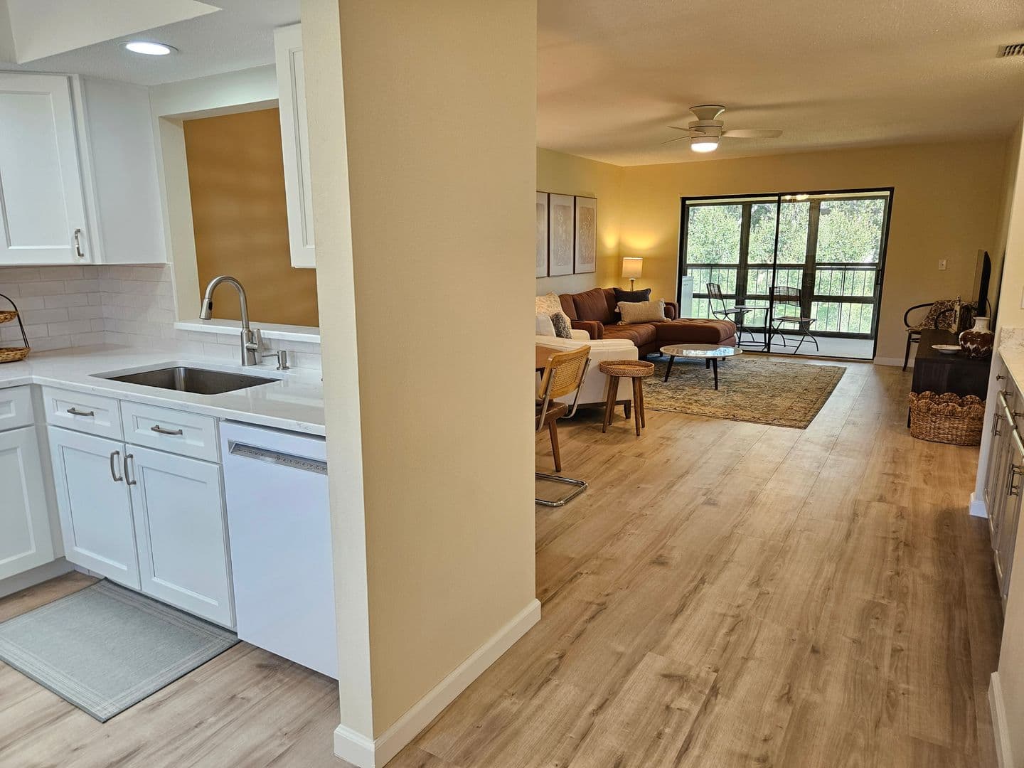 Venice Condo: 744 Avenida Estancia #144B
