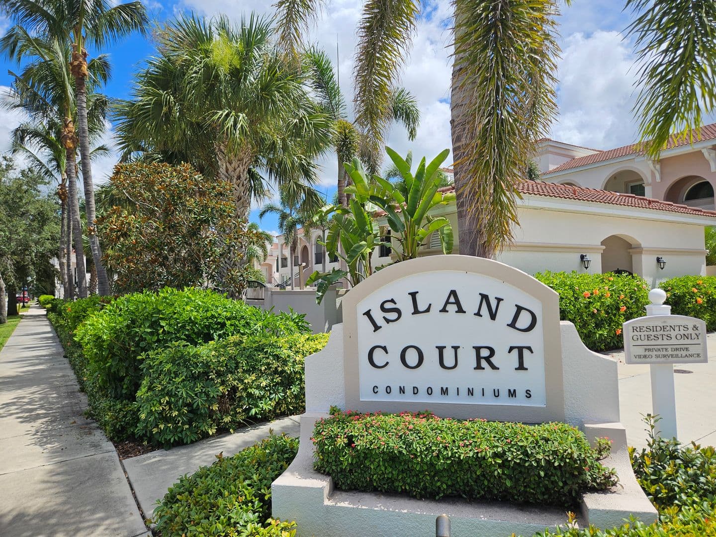 Venice Condo: 461 S Nokomis Ave