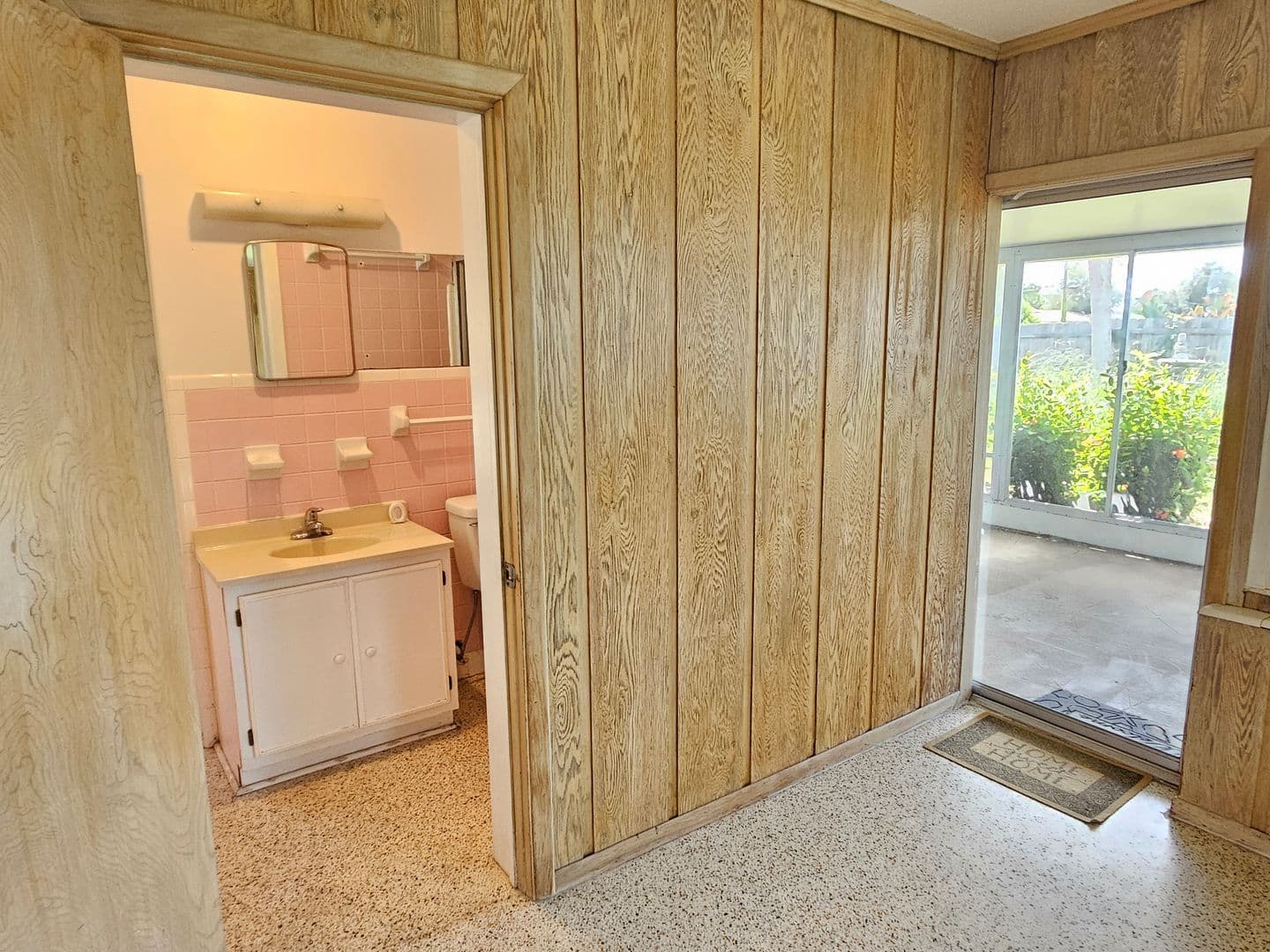 Venice House: 264 Glen Oak Road