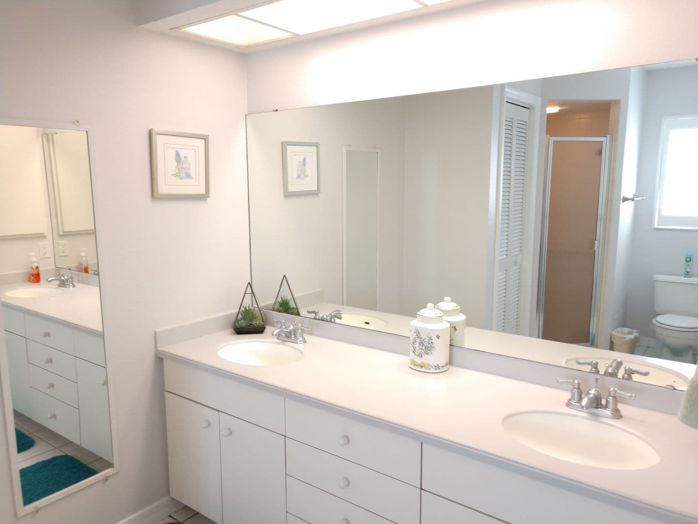 Venice House: 3177 E Village Drive