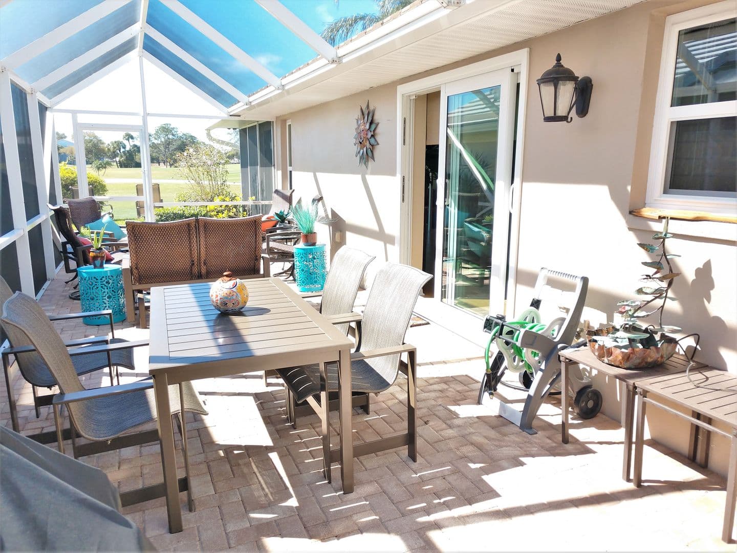 Venice House: 540 Clubside Circle