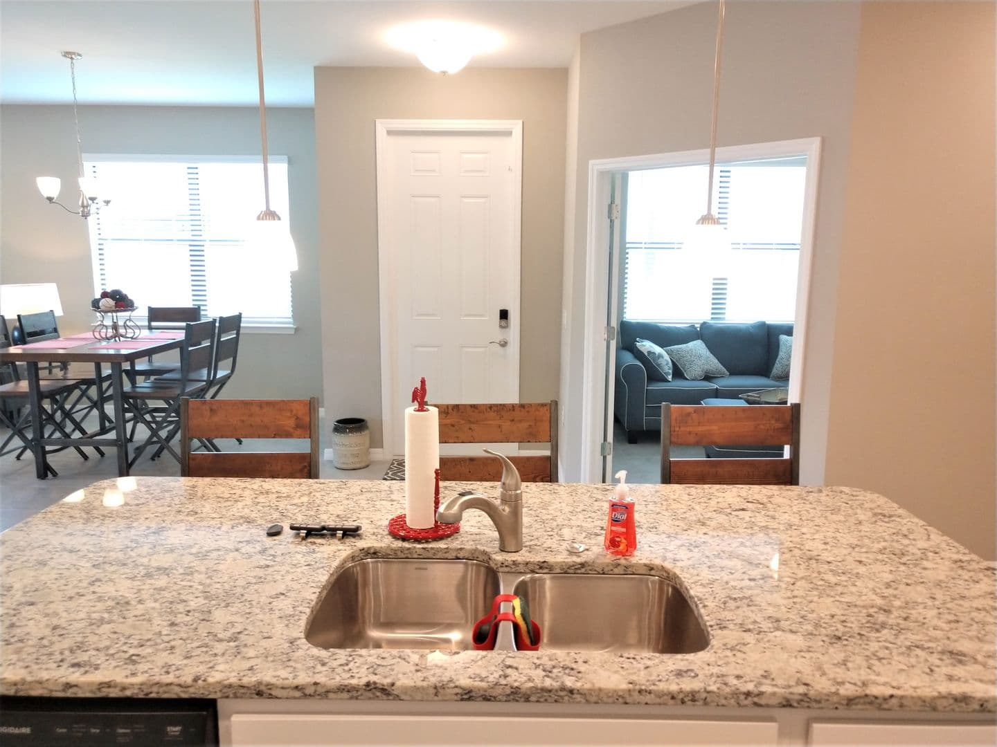 Venice House: 20936 Fetterbush Place