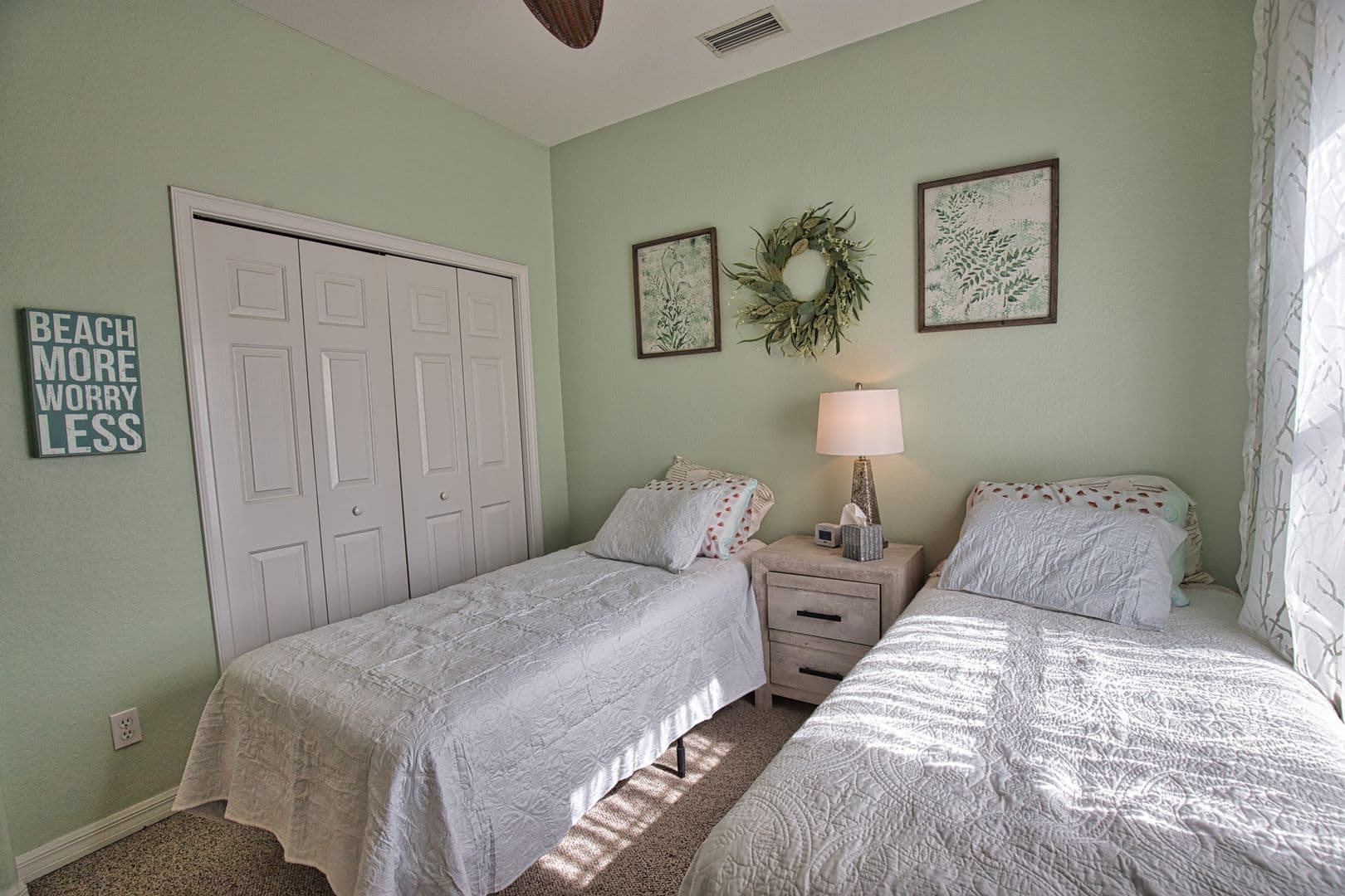 Nokomis House: 482 Montelluna Drive
