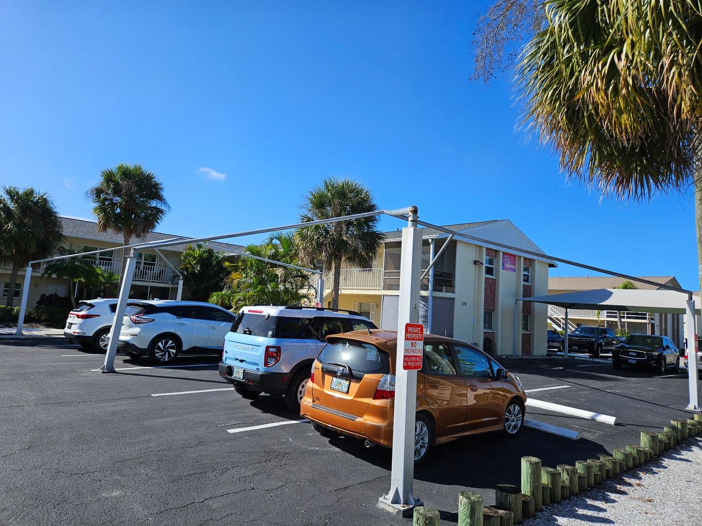 Venice Condo: 370 Base Avenue E #210