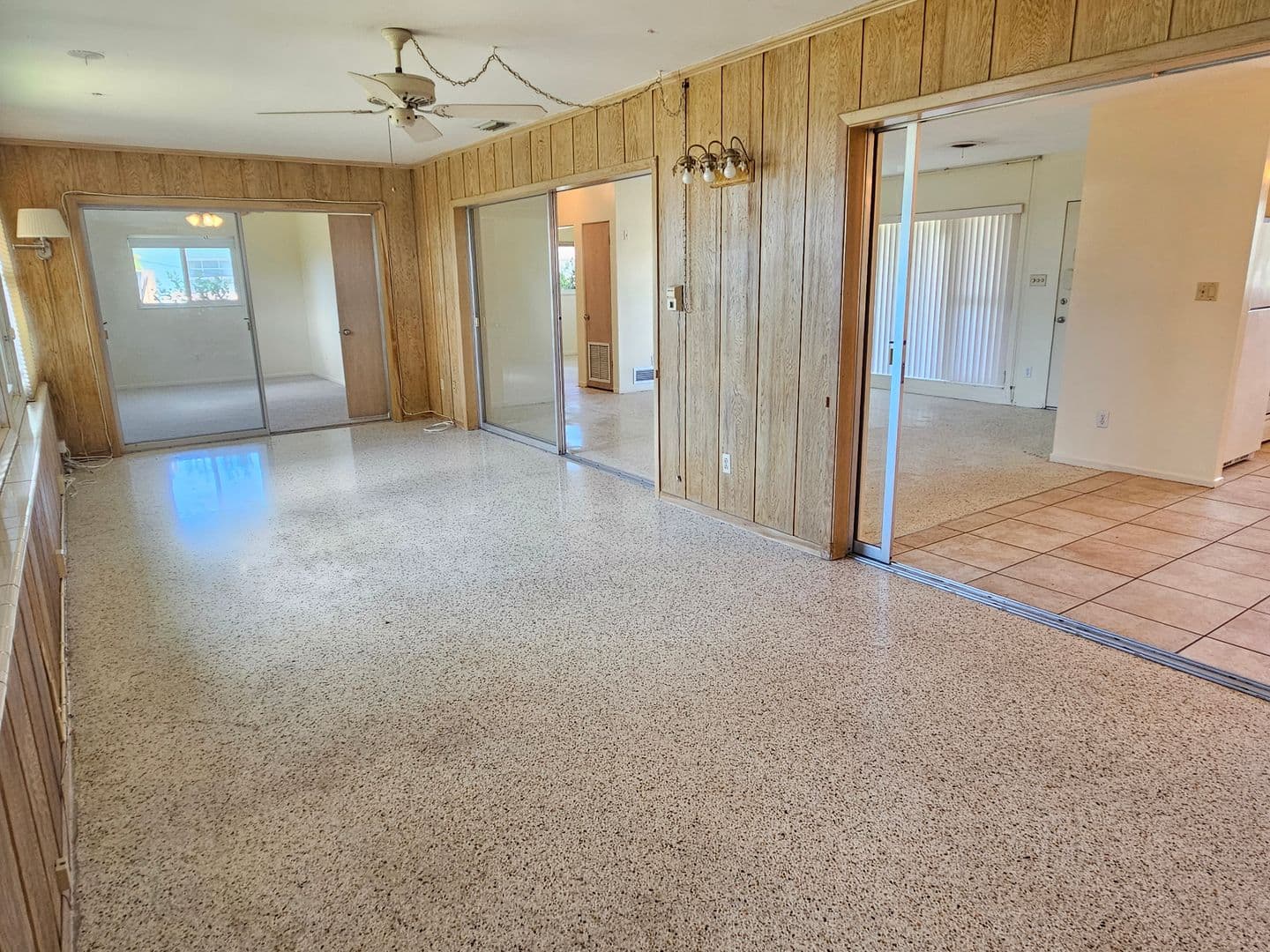 Venice House: 264 Glen Oak Road