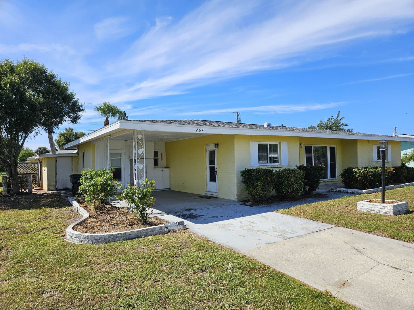 Venice House: 264 Glen Oak Road
