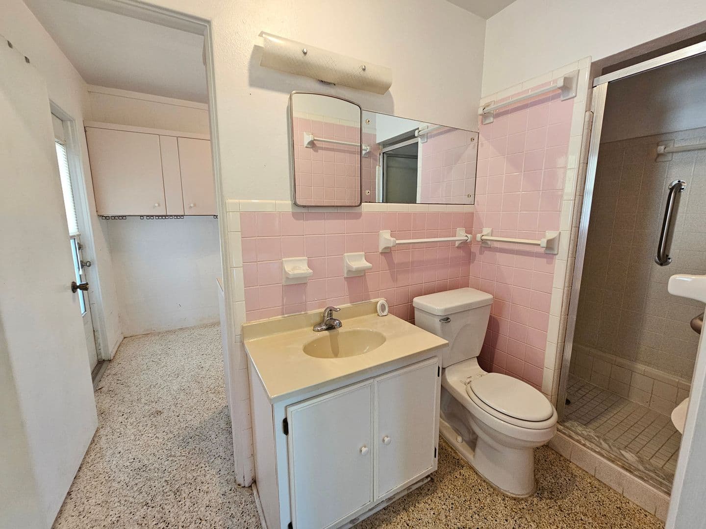 Venice House: 264 Glen Oak Road