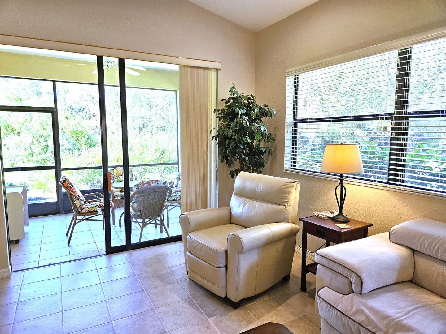 Venice House: 4528 Cancello Grande Avenue