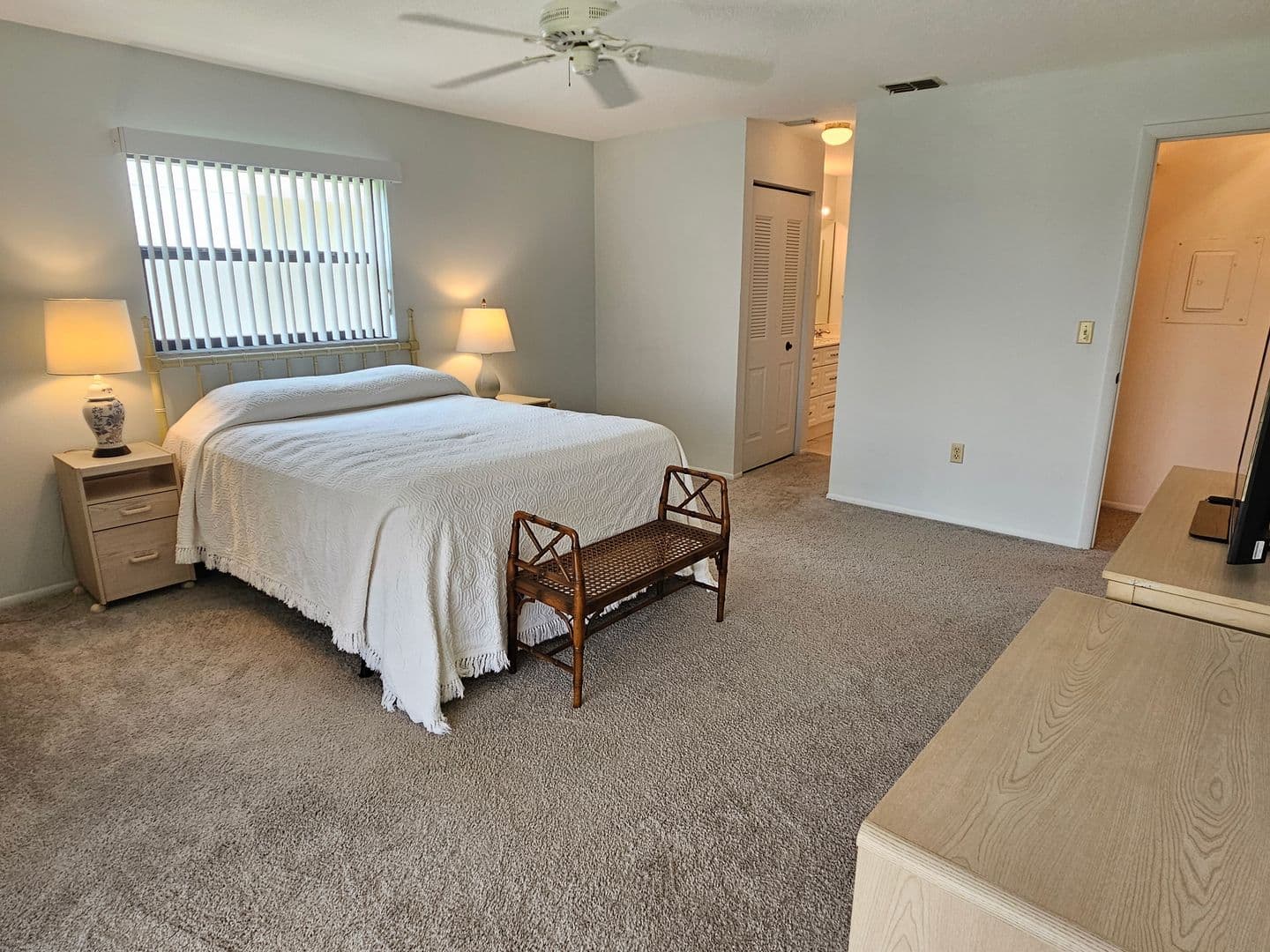 Venice Condo: 756 Avenida Estancia #B