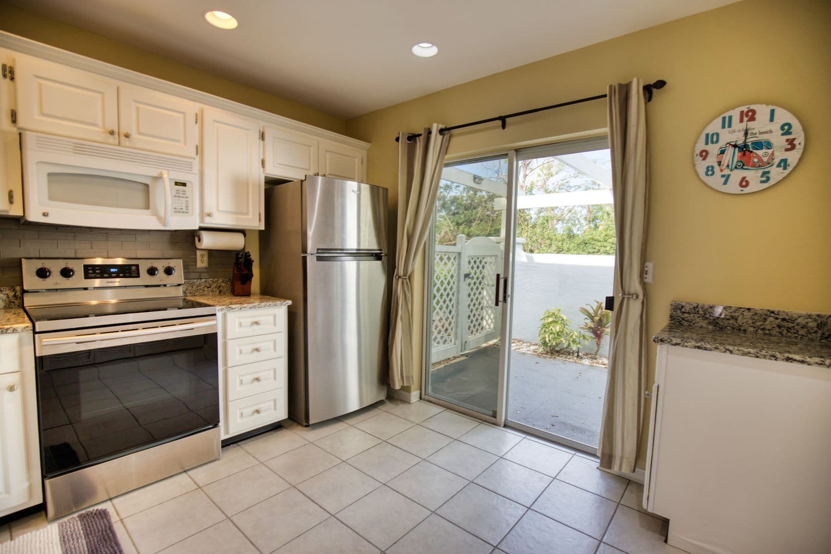 Venice House: 208 Cerromar Way S. #26