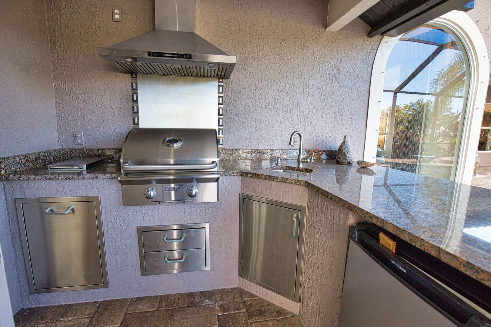 Venice House: 630 Khyber Lane