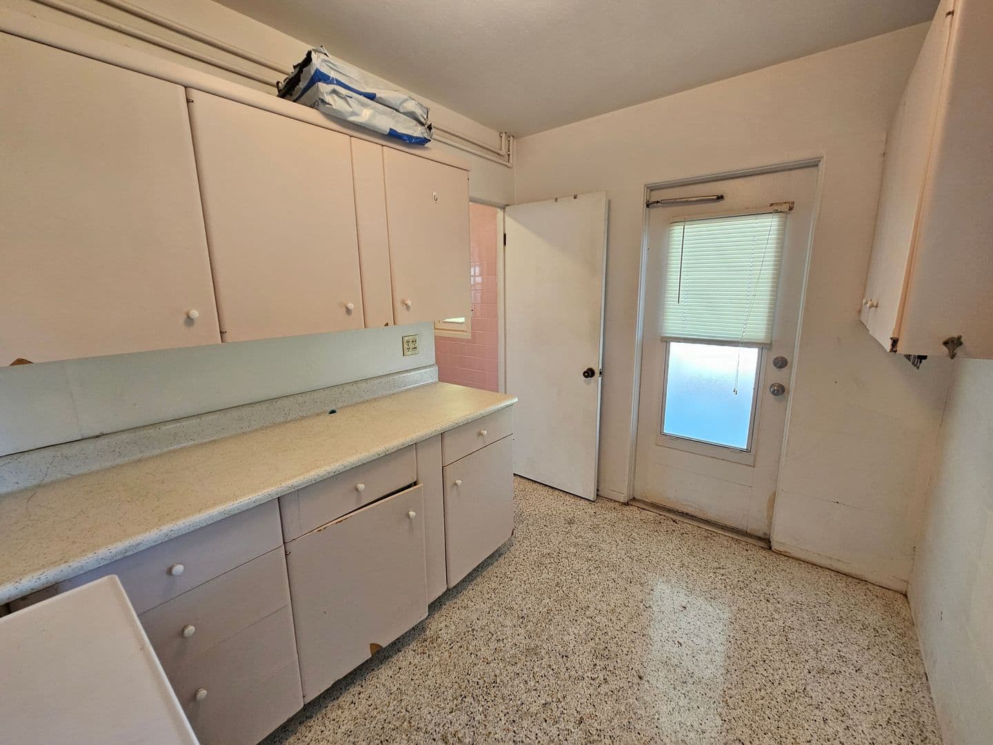 Venice House: 264 Glen Oak Road
