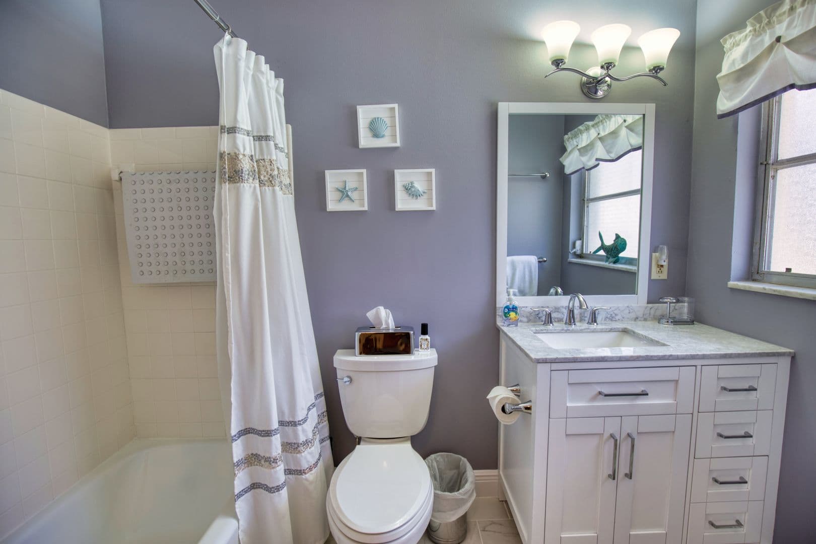 Venice Condo: 100 Avenue Des Pasque #9