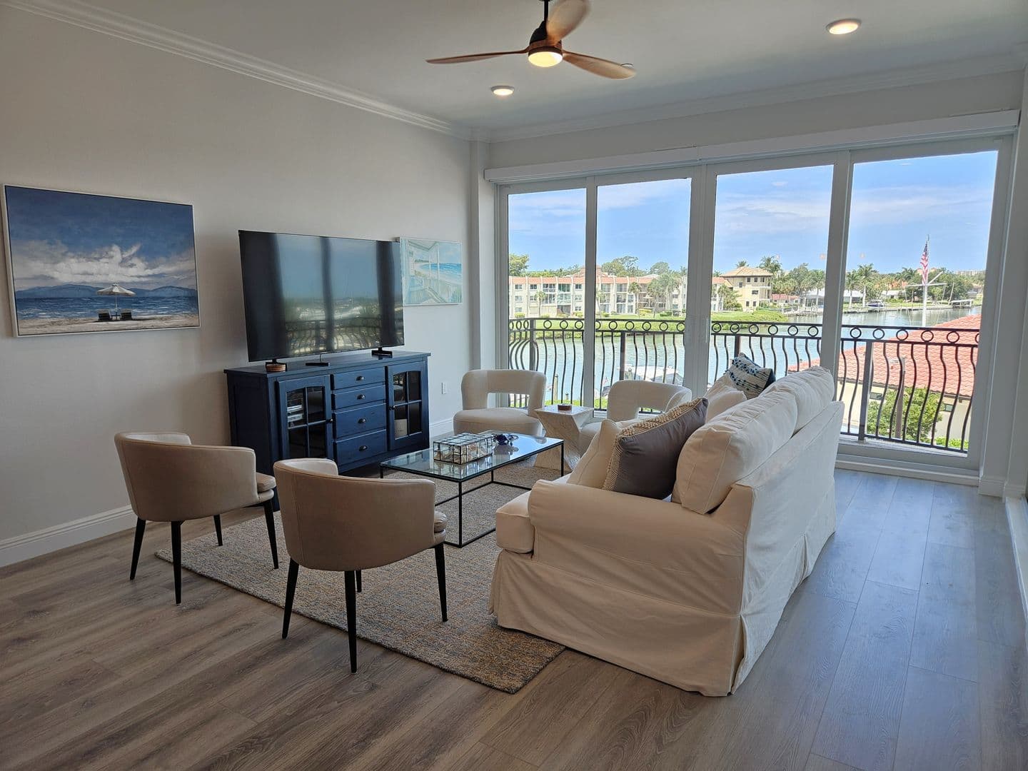 Venice Condo: 503 N Tamiami Trail #301