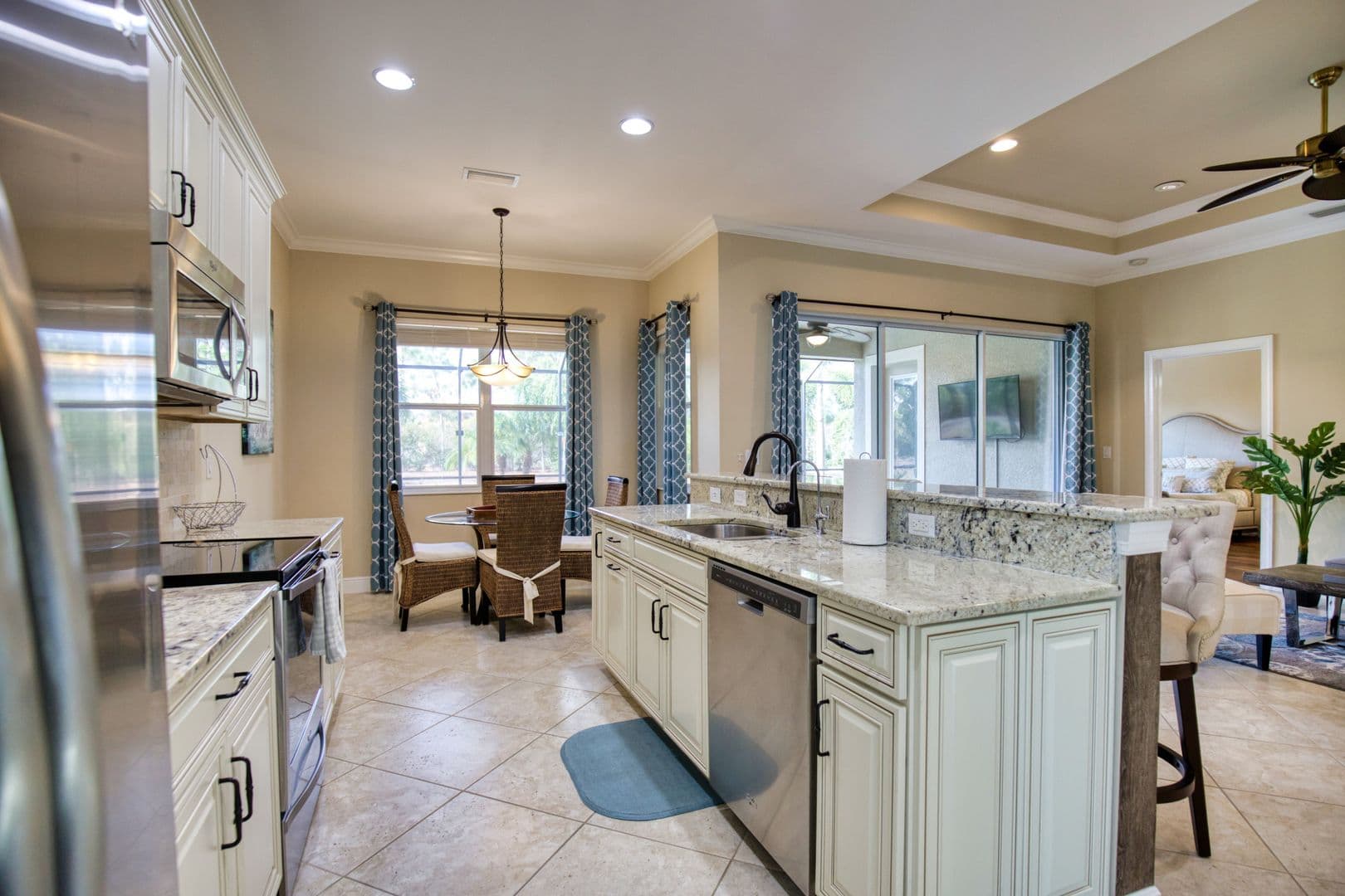 Venice House: 116 Pesaro Drive