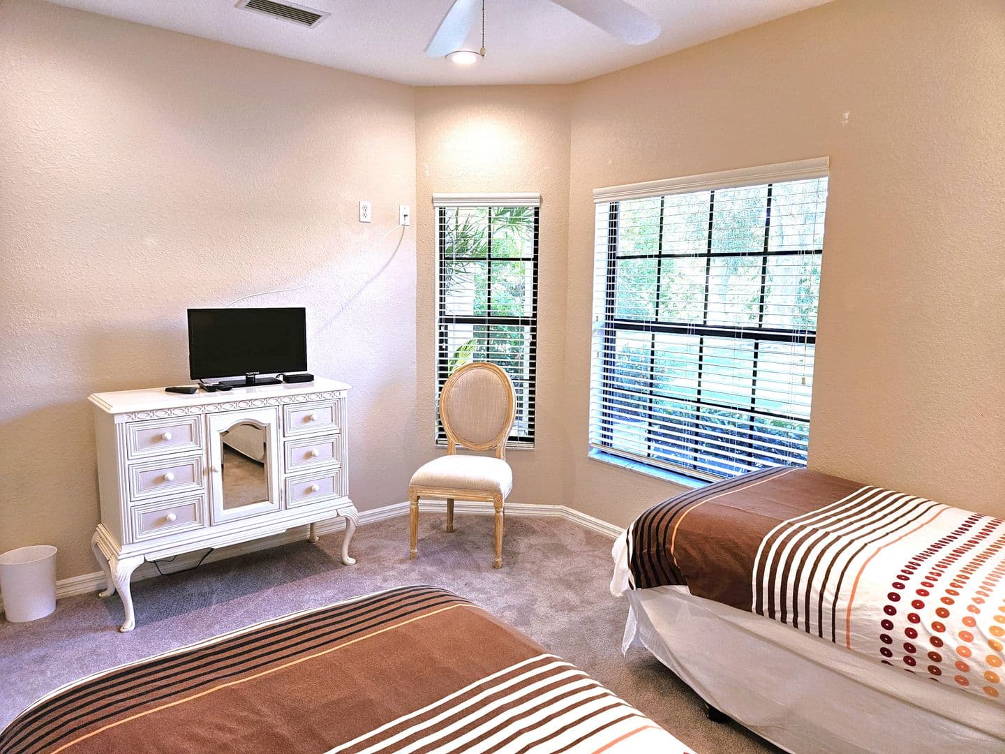 Venice House: 4528 Cancello Grande Avenue