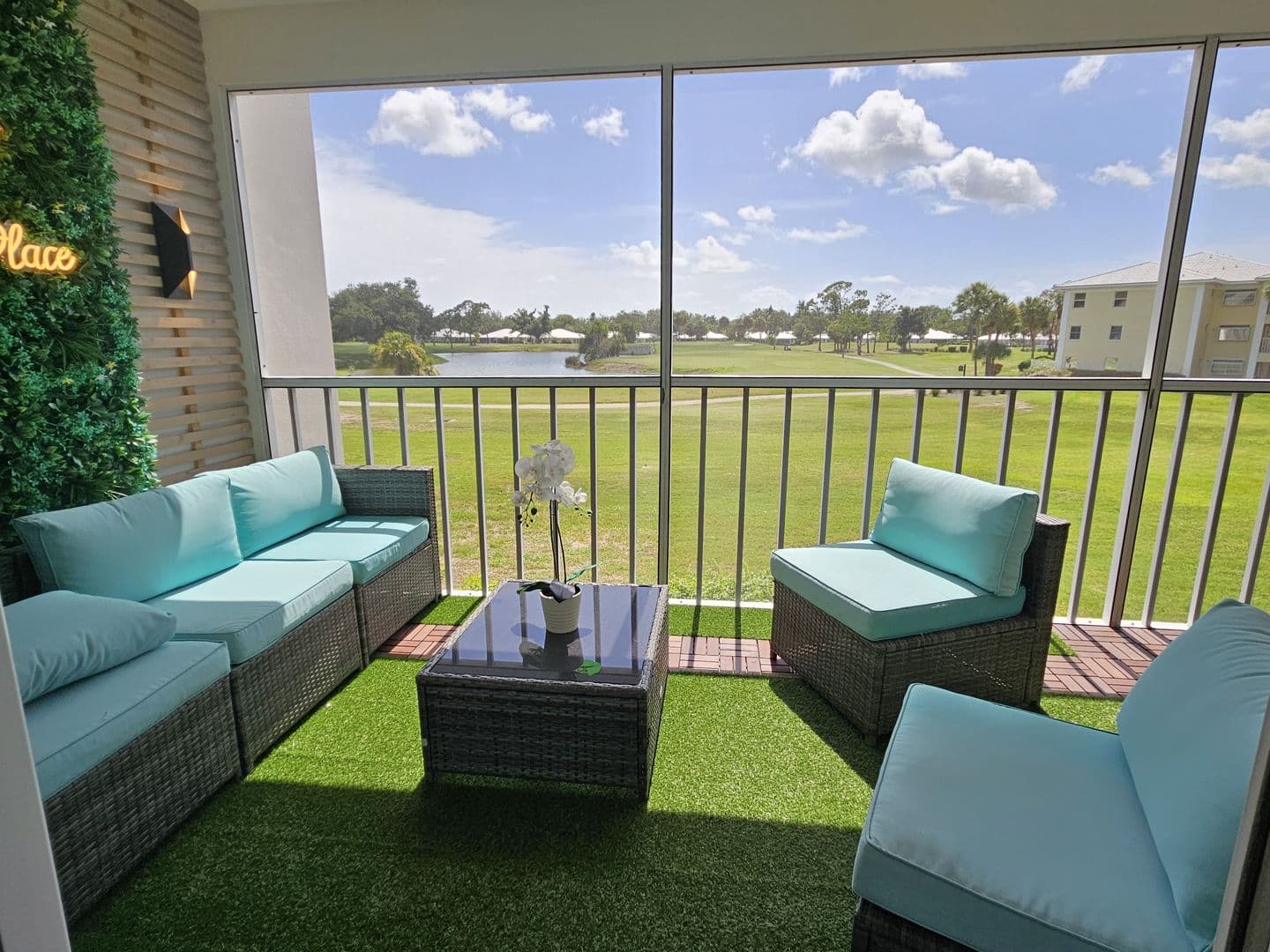 Venice Condo: 437 Cerromar Lane #424