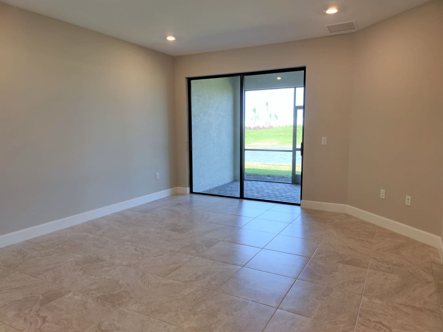 Nokomis House: 14558 Mossy Pine Court