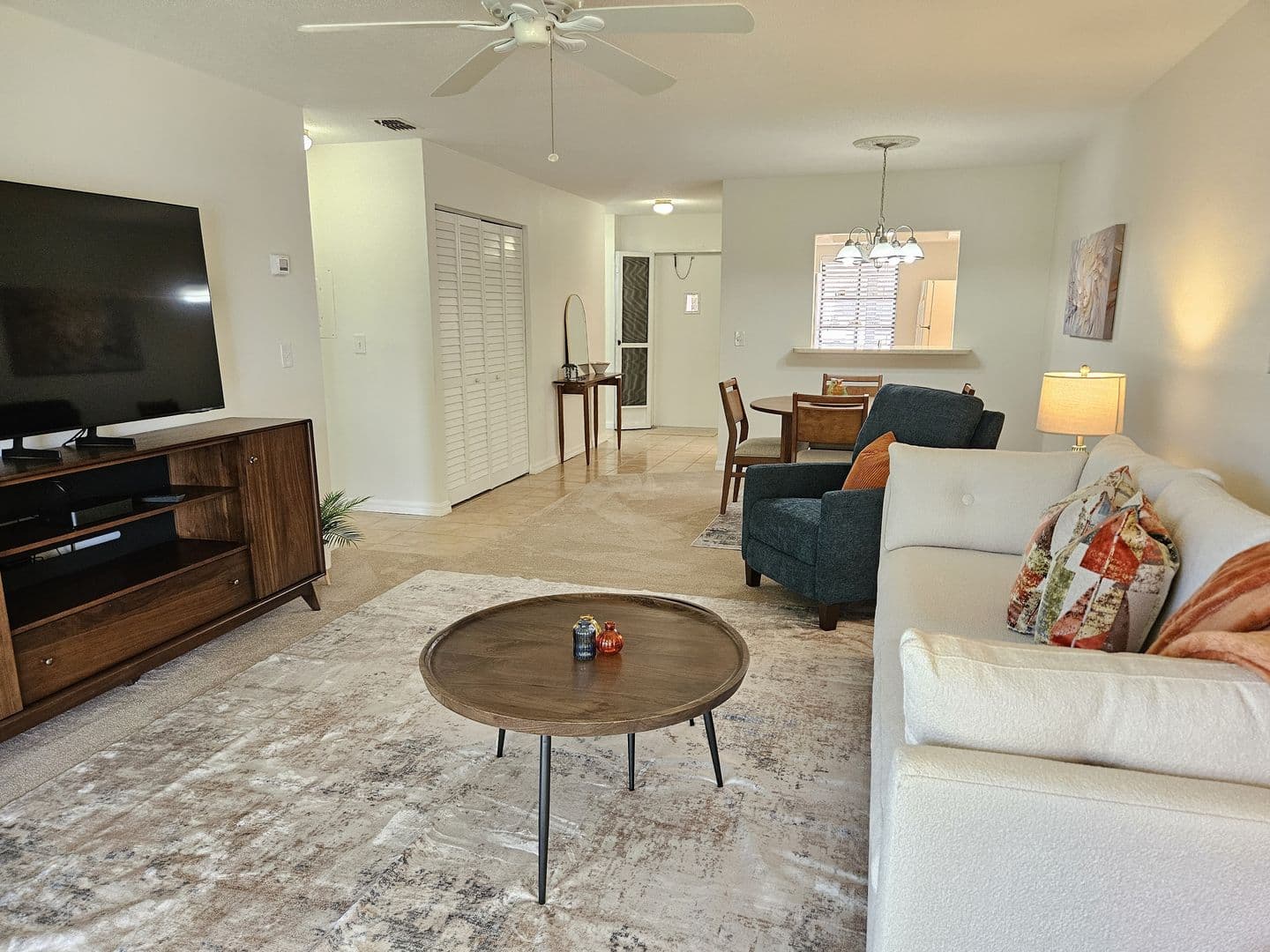 Venice Condo: 764 Avenida Estancia #206B