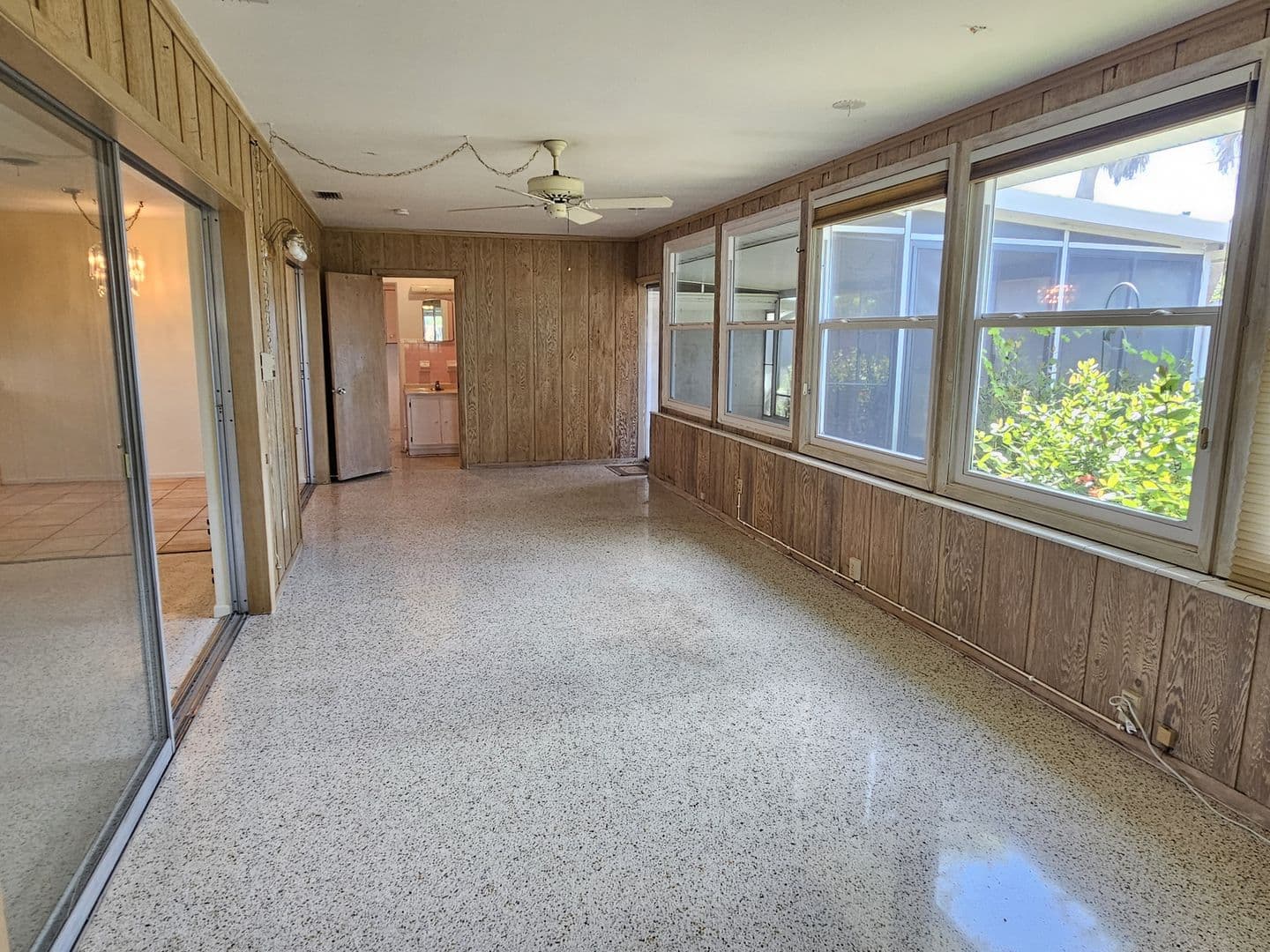 Venice House: 264 Glen Oak Road
