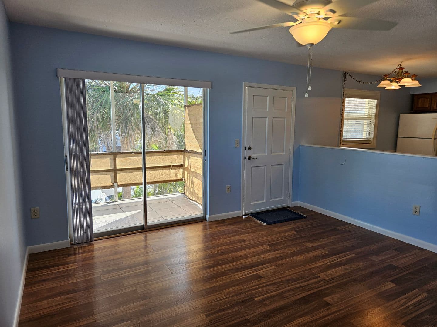 Venice Condo: 370 Base Avenue E #210