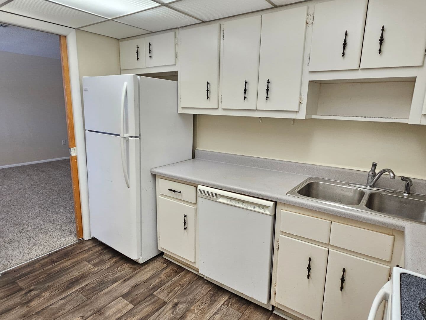 Venice Condo: 245 Center Road #211