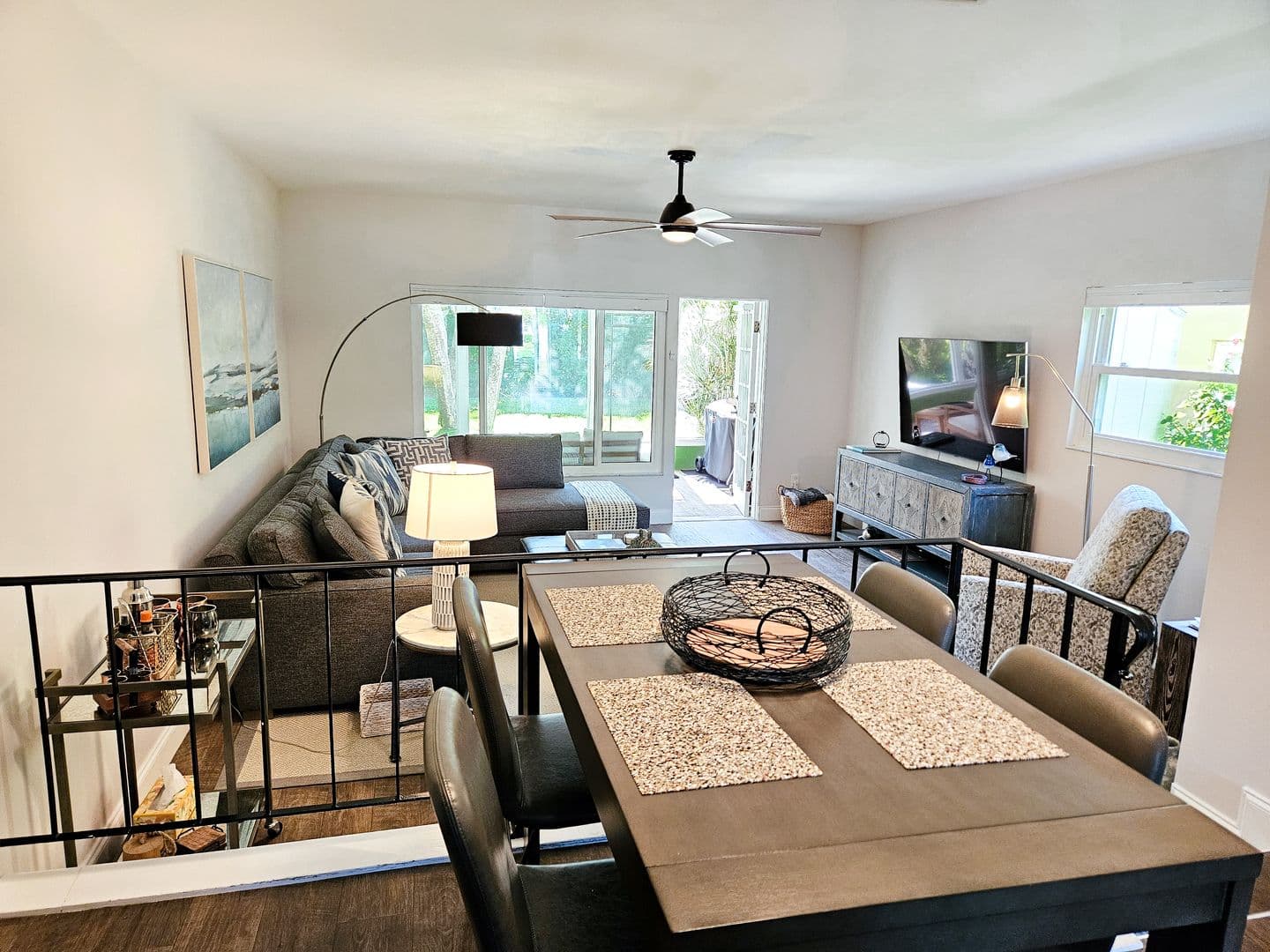 Venice House: 713 W. Venice Ave.