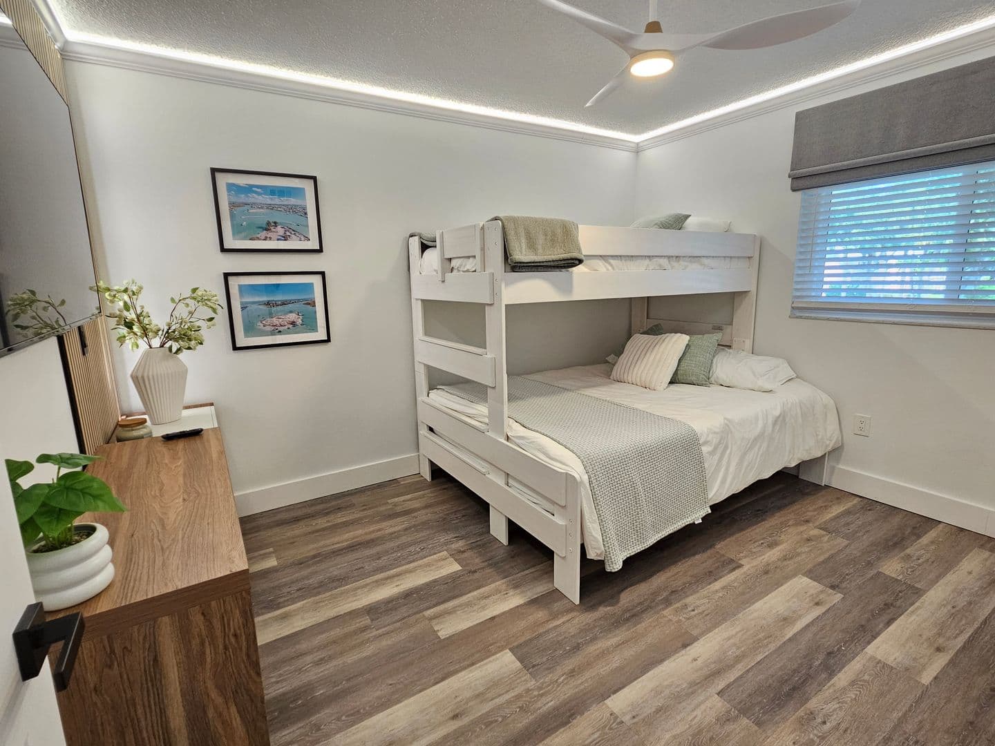 Venice Condo: 437 Cerromar Lane #424