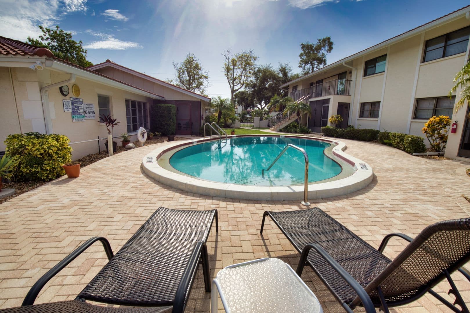 Venice Condo: 100 Avenue Des Pasque #9