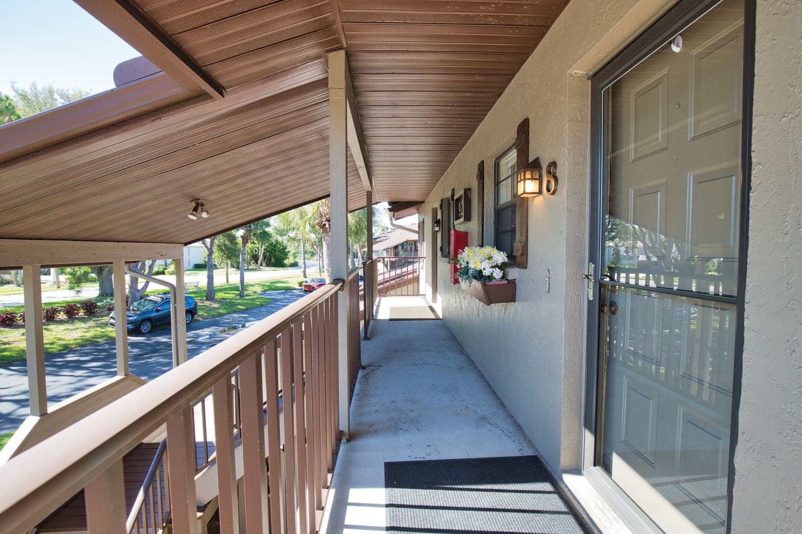 Venice Condo: 927 Capri Isles Blvd #8