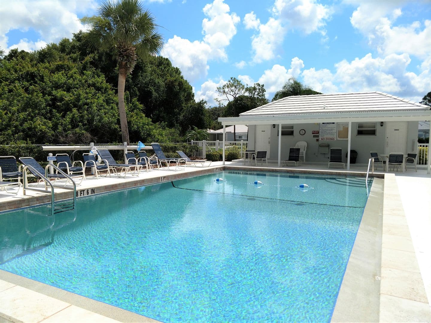 Venice House: 208 Cerromar Way S. #26