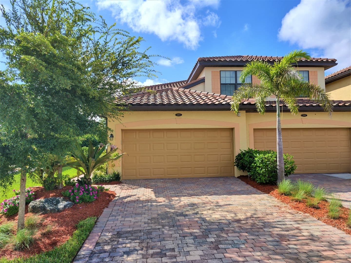Venice Townhome: 20110 Ragazza Circle #101