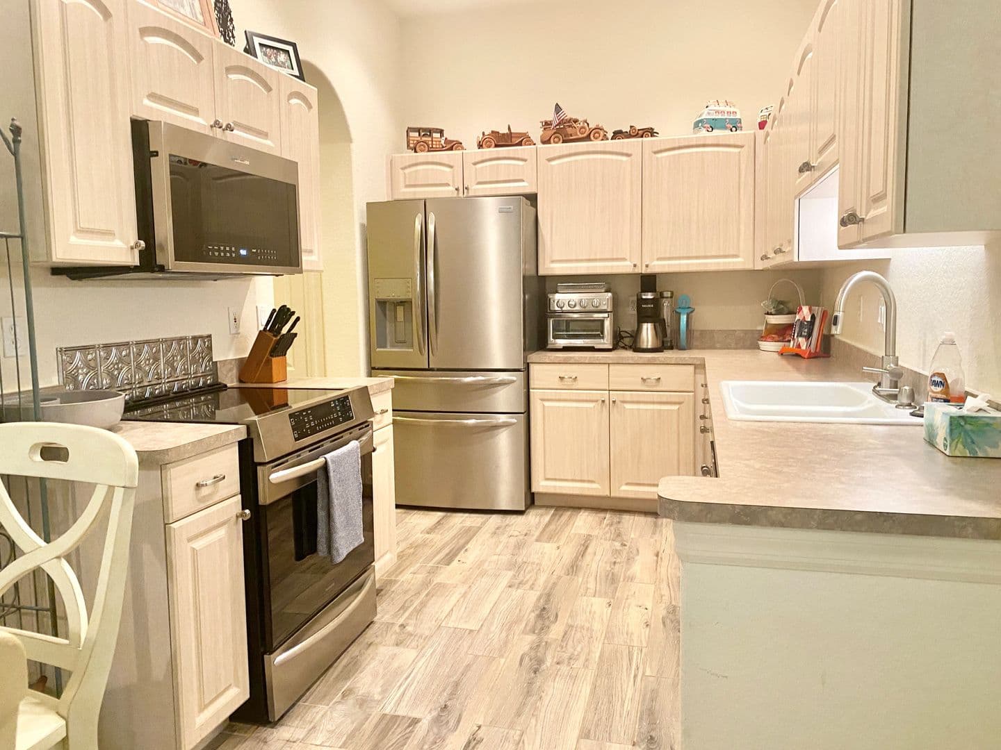 Venice House: 1204 Auburn Cove Circle